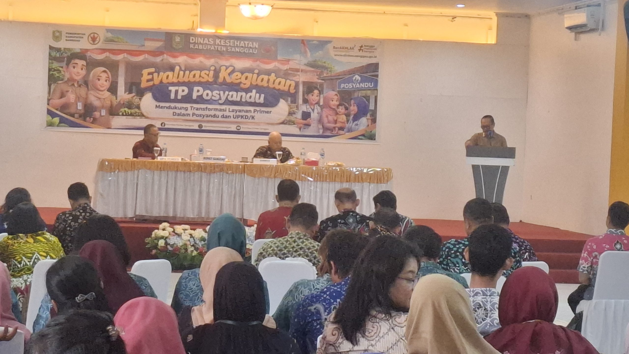 Bupati Sanggau Yohanes Ontot Buka Rakor TP Posyandu, Minta Camat Proaktif dan Insentif Kader Naik