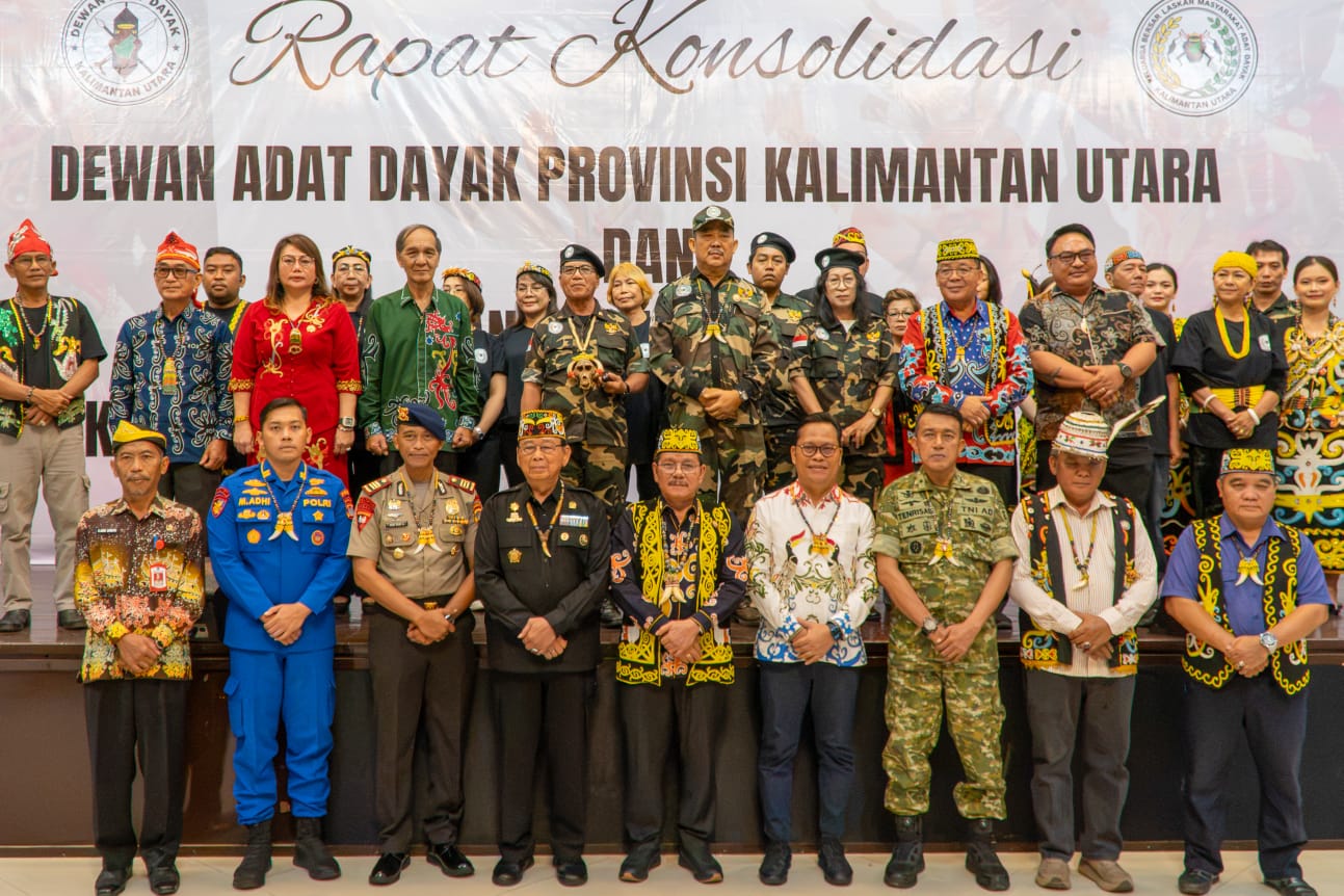 Wagub Kaltara Ingkong Ala Minta BAKORMAD Tarakan dan DAD Perkuat Persatuan Adat Dayak