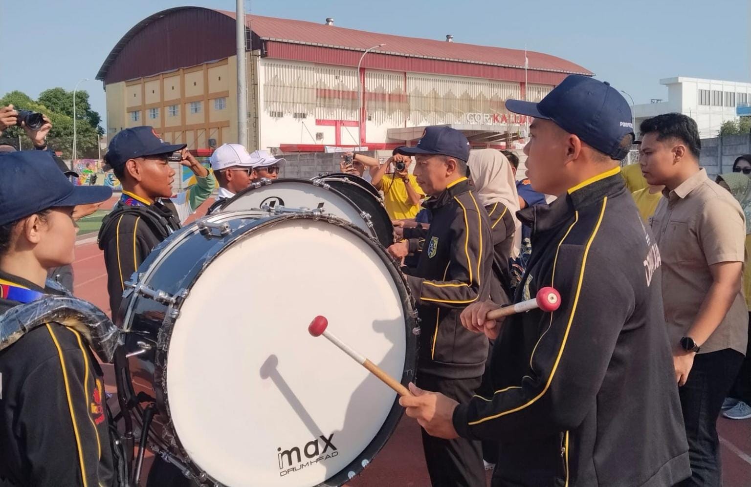 Tujuh Kontingen Adu Kekompakan di Lomba Drumband Porprov Jateng 2026 di Stadion Sultan Fatah Demak