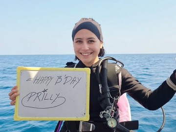 Prilly Latuconsina Rayakan Ultah ke-30, Fans Adopsi Orangutan hingga Tanam 30 Koral