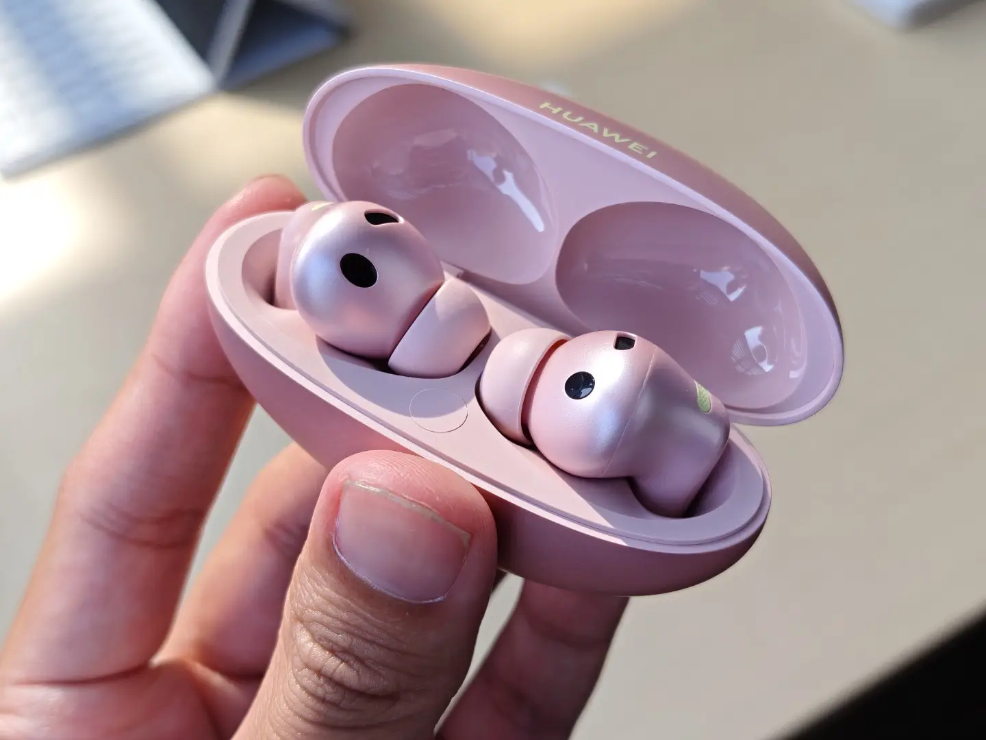 HUAWEI FreeBuds Neo Resmi di Indonesia, ANC 30 dB Bobot 4,8 Gram