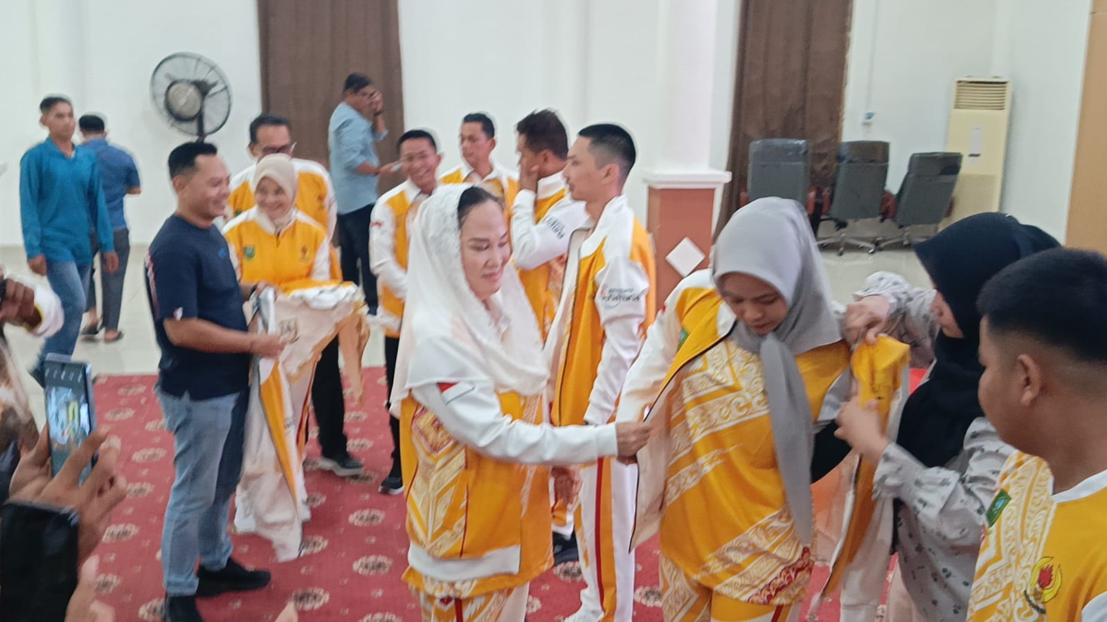 Bupati Natuna Lepas 338 Atlet dan Ofisial ke Porprov VI Kepri, Bonus Prestasi Dijanjikan