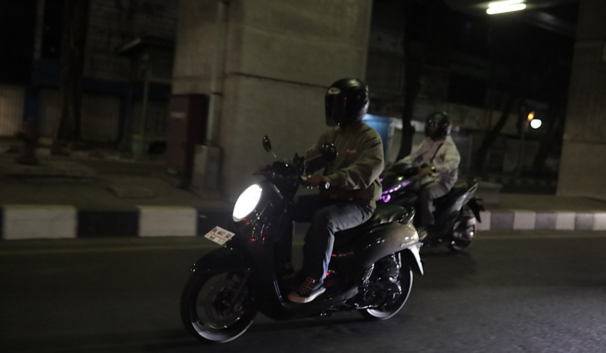 Astra Motor Sumsel Ingatkan 5 Langkah Cari Aman Berkendara Malam Hari, dari Cek Lampu hingga Jangan Lawan Kantuk