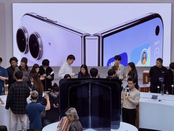 Apple Mulai Jual iPhone Lipat Perdana di China, Antusiasme Pelanggan Meningkat