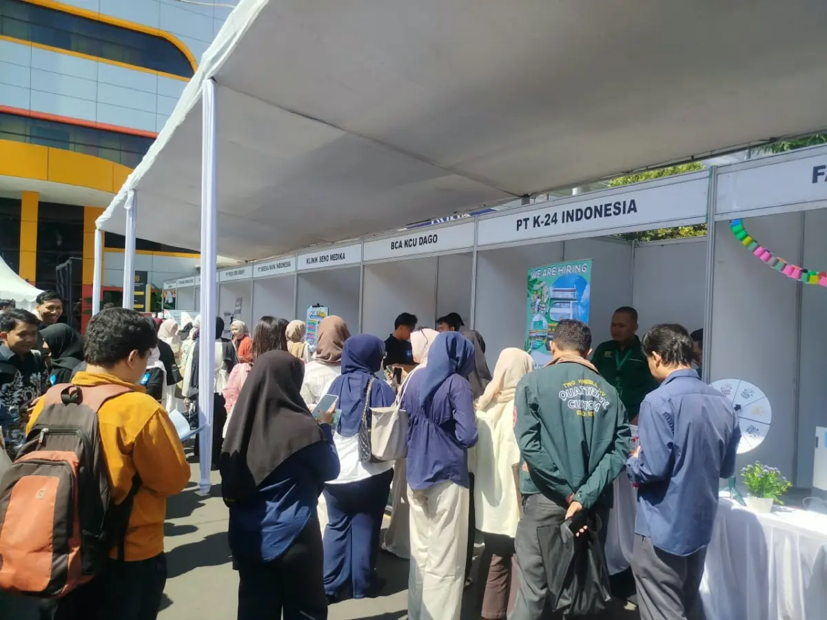 Job Fair Bhakti Kencana University 2026 di Cibiru Bandung Pertemukan Ratusan Pencari Kerja dengan 17 Perusahaan Kesehatan hingga Perbankan