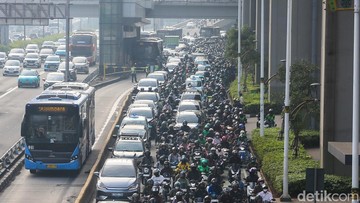 Ke Mana Uang Pajak Kendaraan Anda: 10% Wajib ke Jalan dan Transportasi