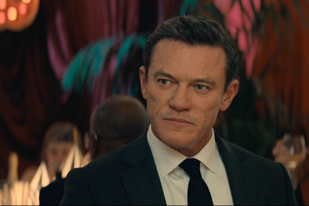 Luke Evans Bintangi Drama ITV The Party dan Kembali ke Broadway