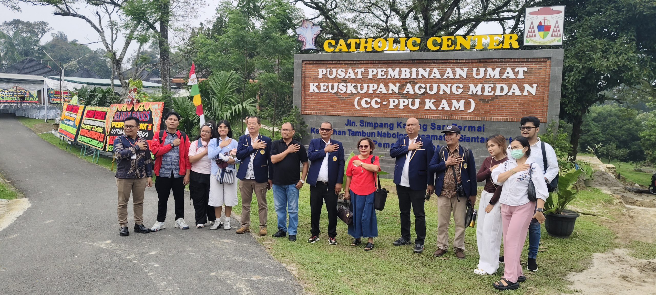 173 Peserta dan Pengurus, Kontingen Pesparani Katolik Medan Berangkat ke Pematangsiantar Ikuti 8 Kategori