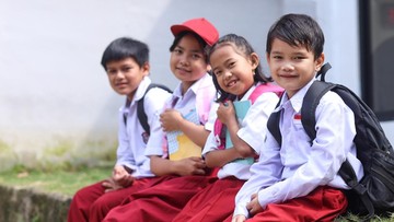 Anak SD Wajib Belajar Bahasa Inggris Mulai Tahun Ajaran 2027/2028