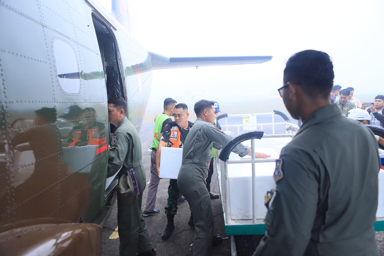 Gubernur Sumsel Herman Deru Tinjau Baseops Lanud Palembang, Operasi Modifikasi Cuaca Terkendala Jarak Pandang di Bawah 1.000 Meter