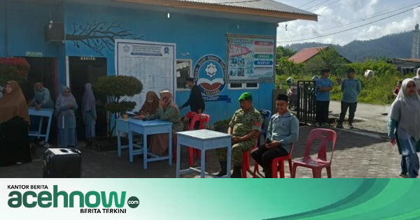 Babinsa Koramil 02/Bebesen Dampingi Marketday SDIT Takengon, Latih Siswa Berjualan Sejak Dini