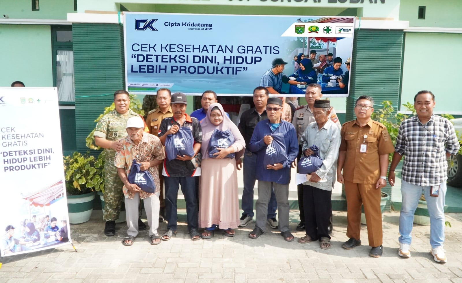 Cipta Kridatama Layani Cek Kesehatan Gratis dan 200 Sembako di Tanah Bumbu