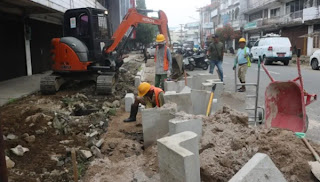 Pemkot Padang Benahi Trotoar Pasar Raya dan Jalan Samudera, Target Rampung 19 Desember 2026