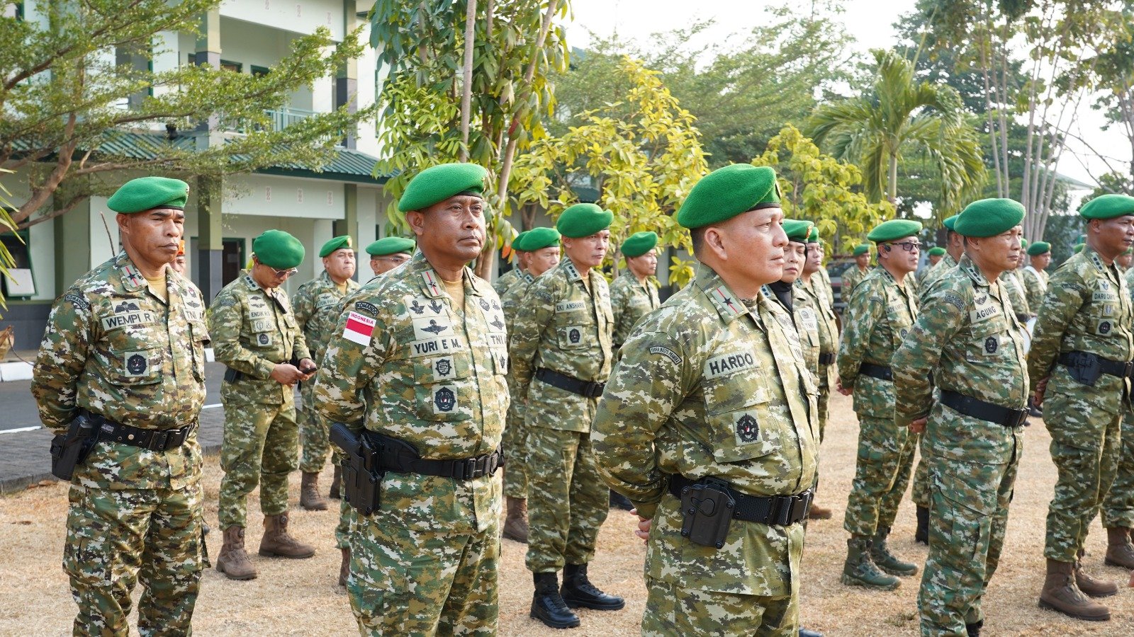 Danrem 131/Santiago Hadiri Upacara Penyerahan Pasukan dan Alutsista Kodam XIII/Merdeka di Manado