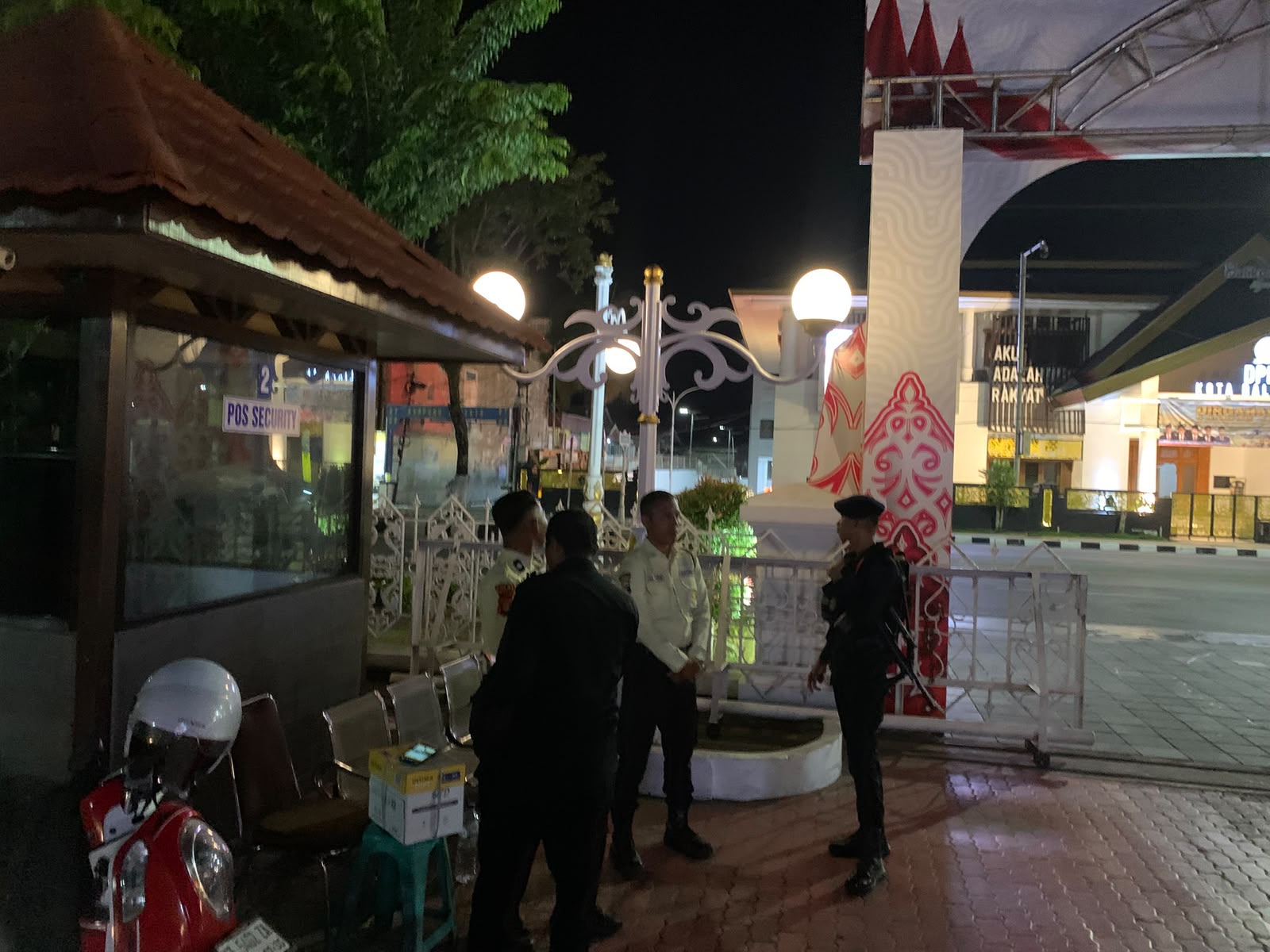 Gegana Brimob Polda Kaltim Patroli 3 Objek Vital Balikpapan Dini Hari, dari Pelabuhan Semayang hingga Kantor PLN