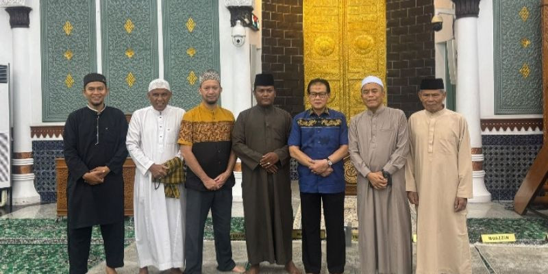 Rokhmin Dahuri Sholat Subuh Berjamaah di Masjid Raya Baiturrahman Banda Aceh, Singgung Nilai Islam Bahari