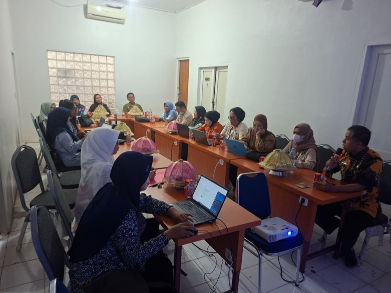 Poltekkes Mamuju dan Dinkes Polewali Mandar Validasi Data Imunisasi Kejar di 20 Puskesmas
