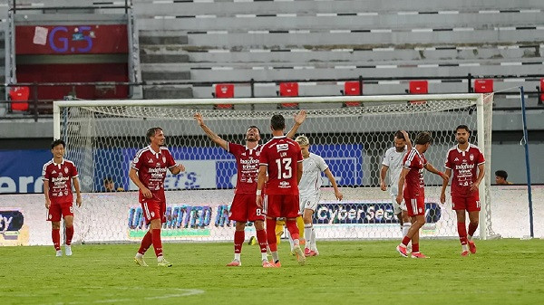 Bali United Sempurna di Kandang, Johnny Jansen Waspadai Dua Laga Tandang Beruntun