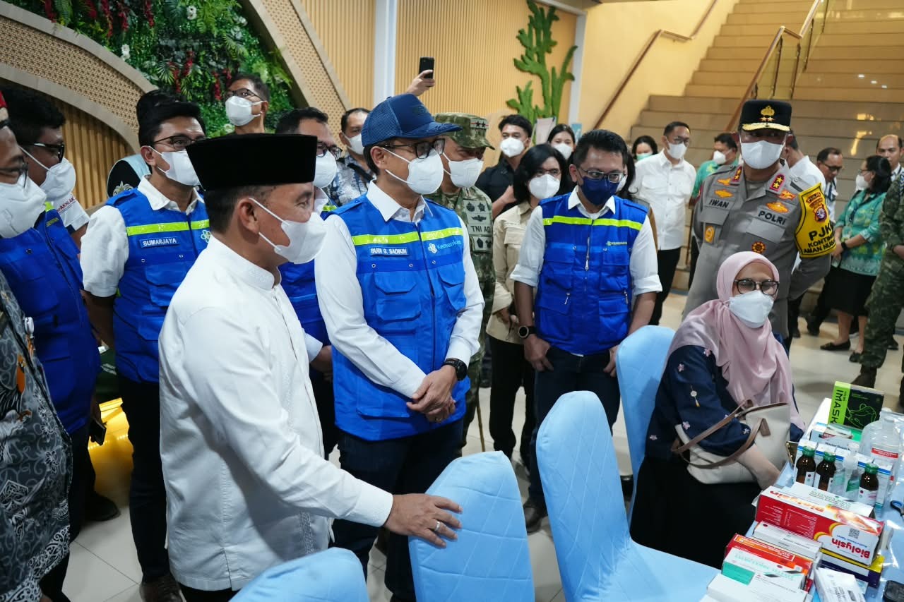 Menkes Budi Gunadi Sadikin Tinjau 5 Fasilitas Kesehatan di Palangka Raya, 137.000 Masker KN95 Disalurkan ke Kalteng