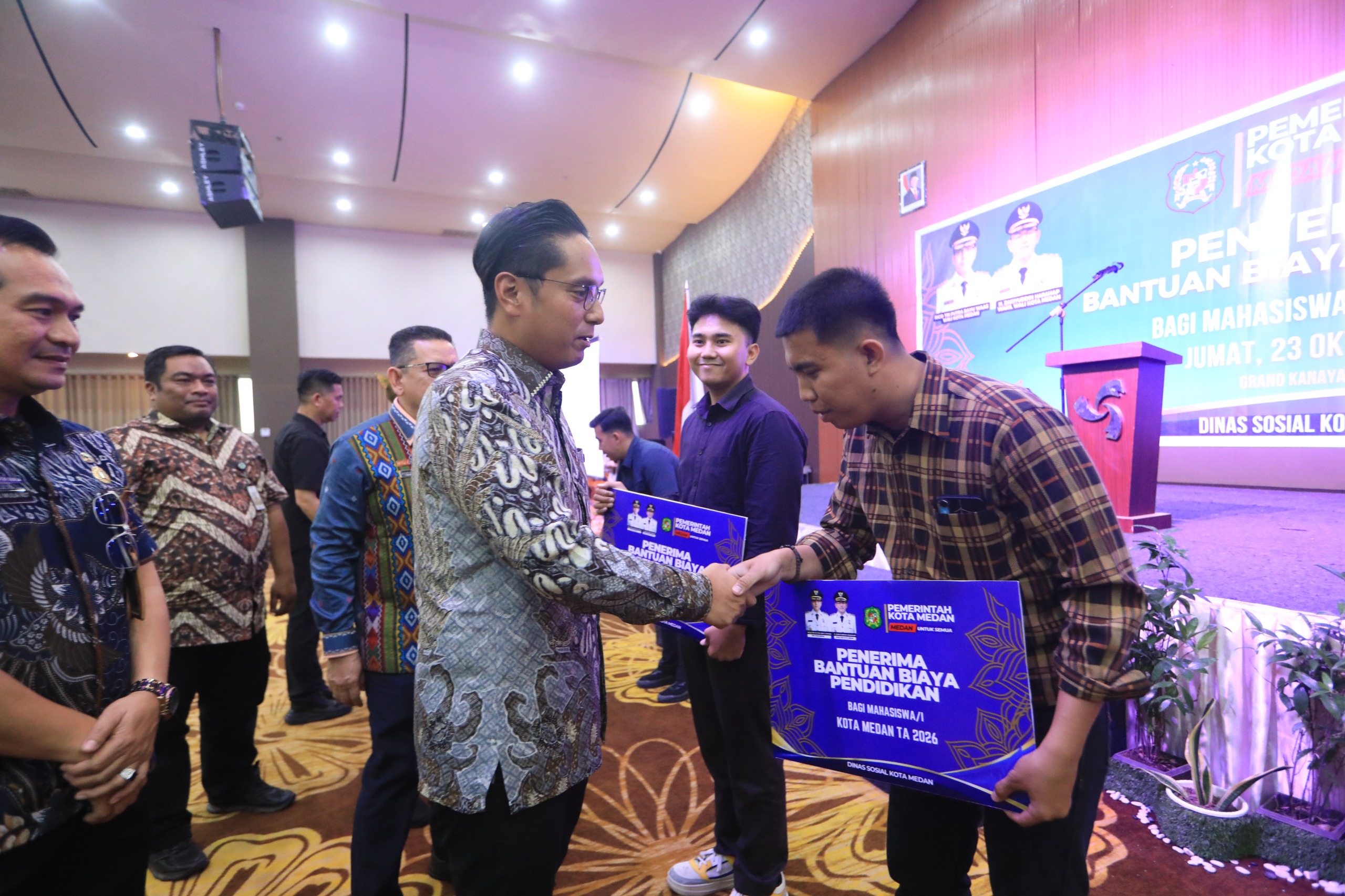 214 Mahasiswa Prasejahtera Medan Terima Bantuan Pendidikan Maksimal Rp 6 Juta per Semester