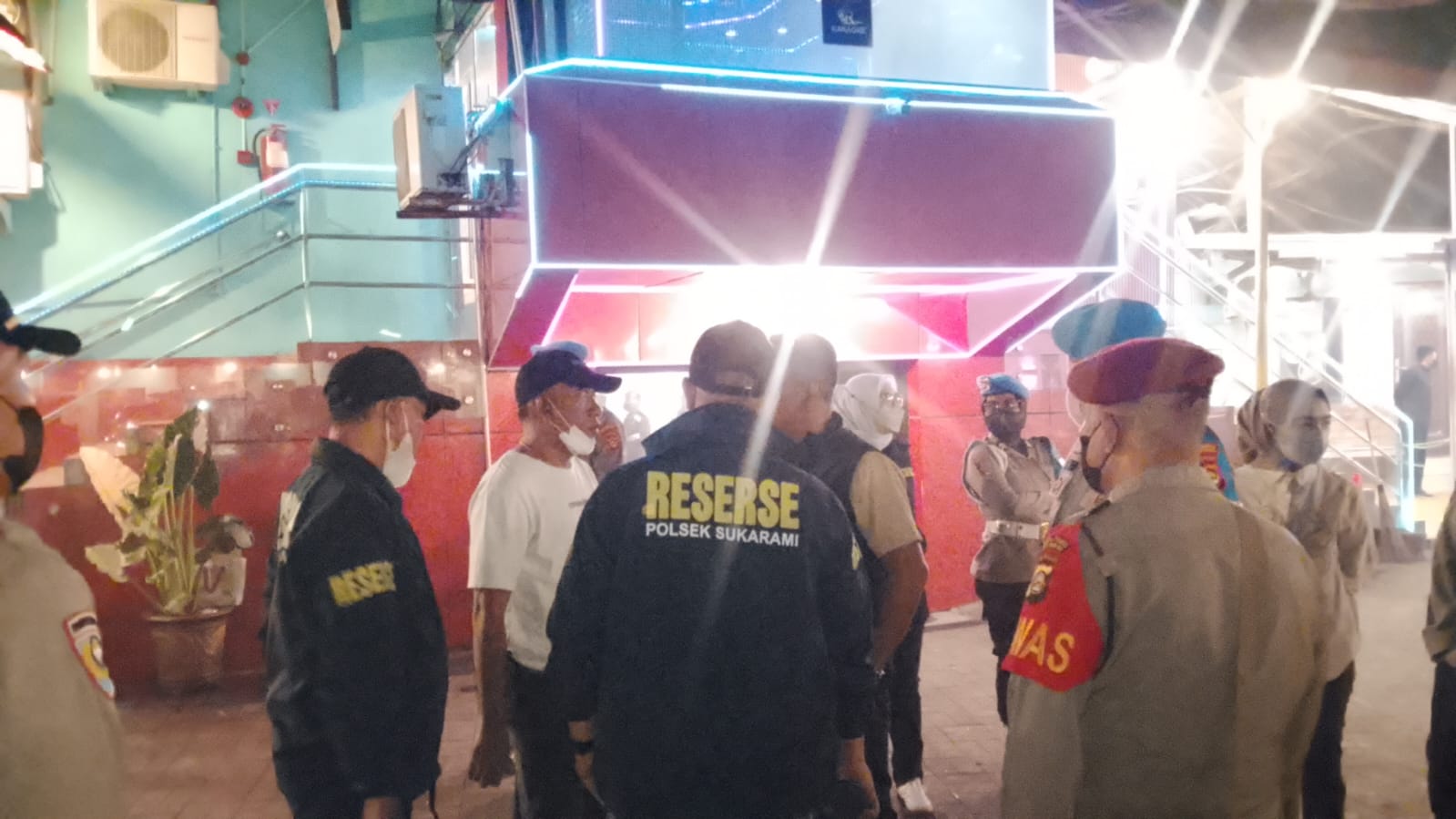 Polsek Sukarami Razia Dua Diskotik di Palembang, 9 Pengunjung Diamankan dan 1 3/4 Butir Ekstasi Disita