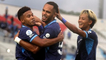 Arema FC Libas Dewa United 4-0 di Kanjuruhan, Pesta Gol Singo Edan