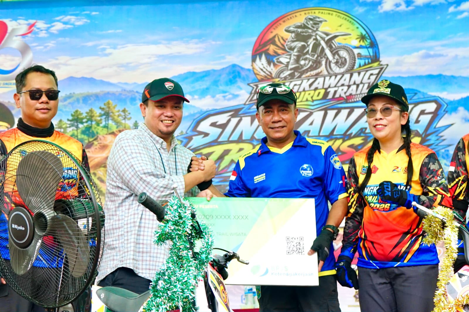 Wagub Kalbar Krisantus Buka Singkawang Trail Wisata 2026, 1.100 Rider dari Tiongkok dan Thailand Ikut Menjajal Lintasan