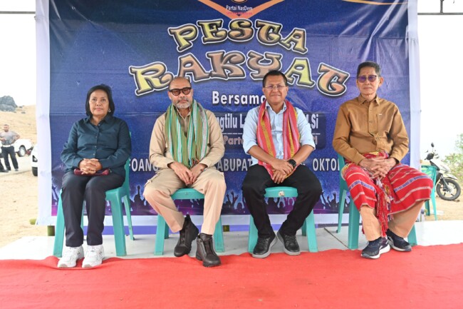 Bupati Kupang Yosef Lede Hadiri Reses Viktor Laiskodat di Amfoang, Soroti Rp 5 Miliar untuk Kampung Adat 2027