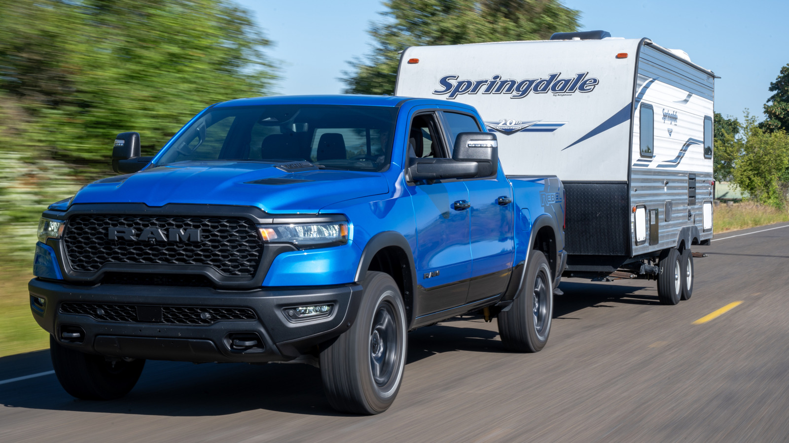 Kenapa Pickup Masih Jadi Pilihan Utama untuk Towing Berat Dibanding SUV