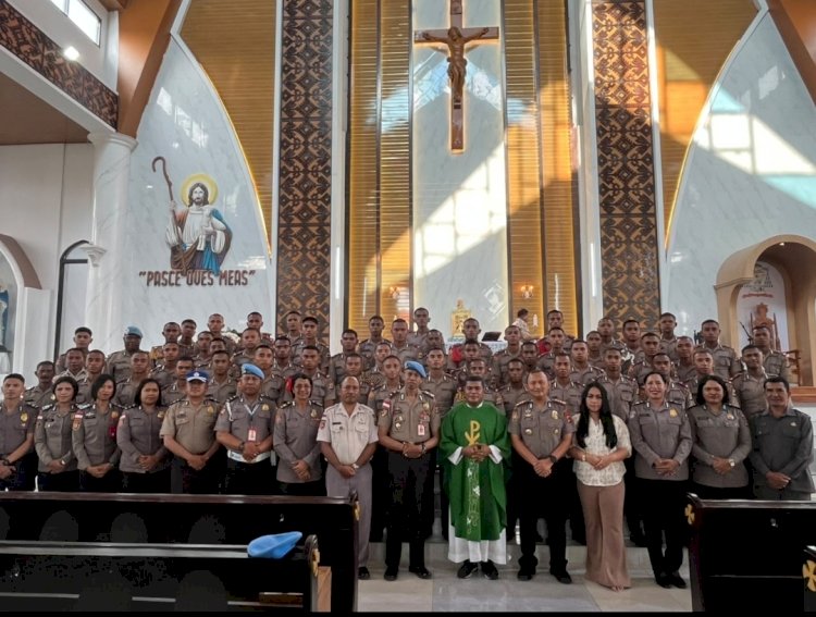 Ka SPN Polda NTT Kombes Albertus Andreana Tanamkan Nilai Humanis ke Siswa Polri Lewat Minggu Kasih di Katedral Kupang
