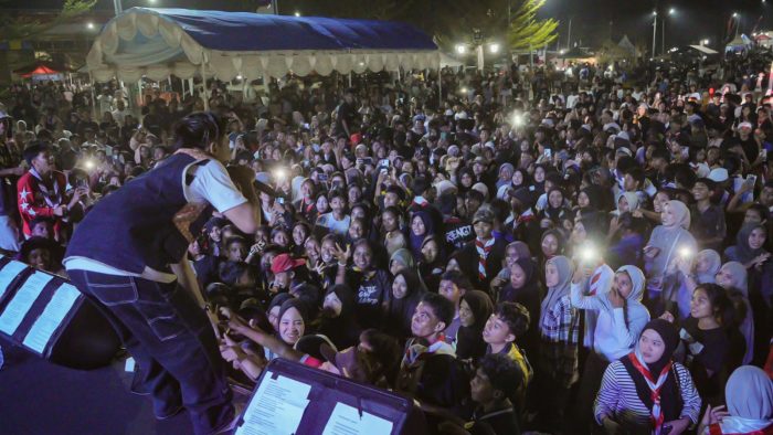 Ribuan Warga dan Pramuka Pulau Morotai Meriahkan Pra Morofest 2026, Alan Darmawan hingga One Step Band Tampil