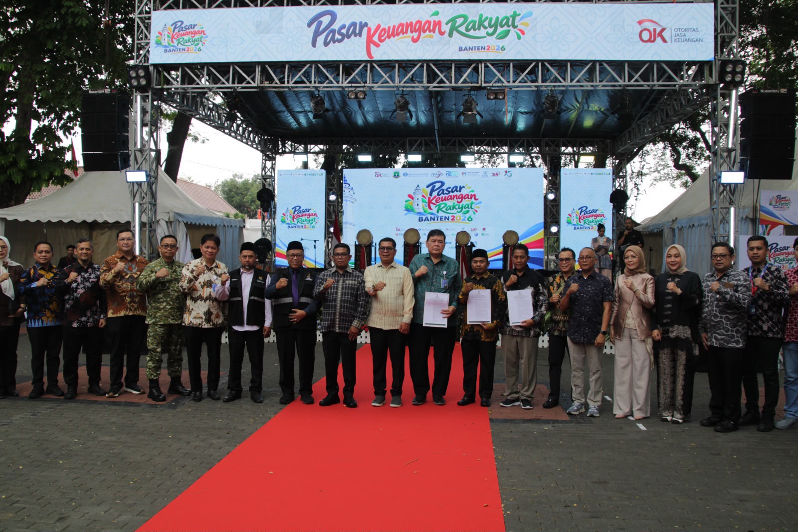 BAZNAS Banten Jual 500 Paket Sembako Rp 35.000 di Pasar Keuangan Rakyat OJK Serang