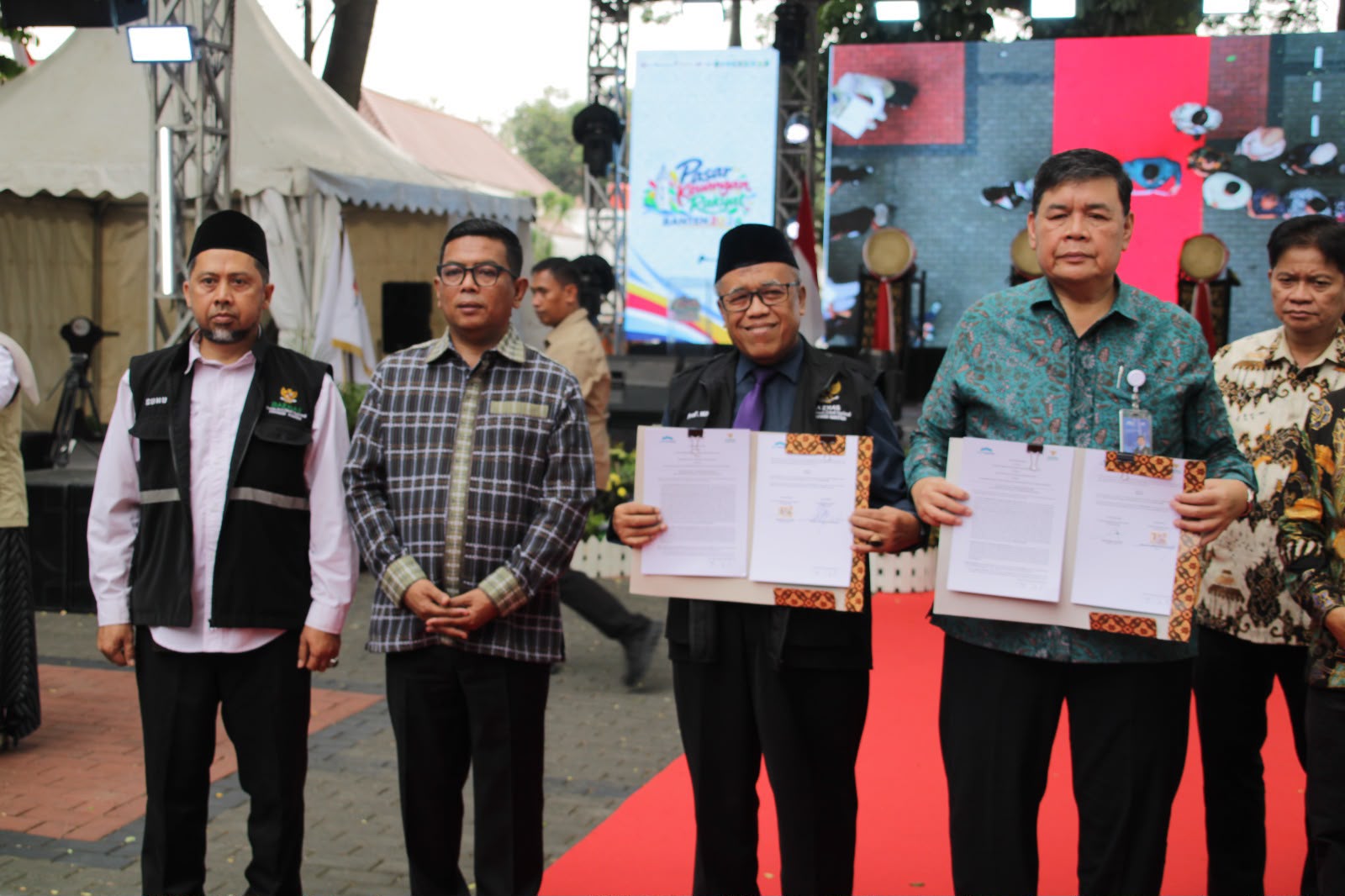 BAZNAS Banten Jual 500 Paket Sembako Rp 35.000 di Pasar Keuangan Rakyat Serang, Teken MoU dengan Bank Banten