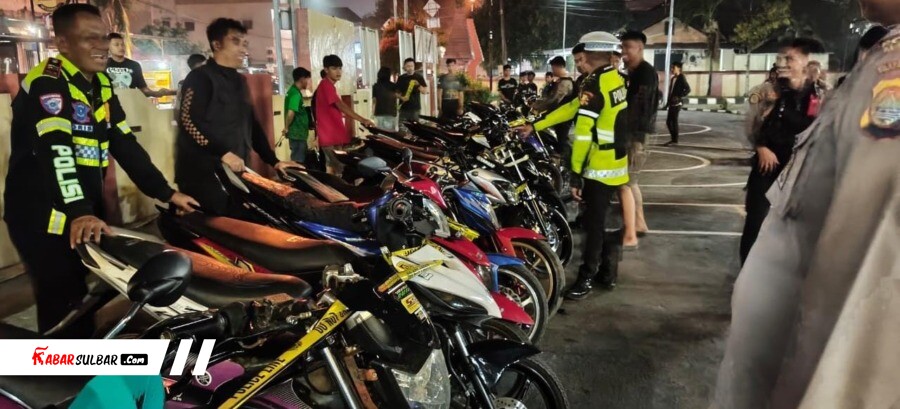 Polresta Mamuju Tilang 21 Motor Berknalpot Brong Usai Warga Keluhkan Suara Bising Saat Salat Subuh