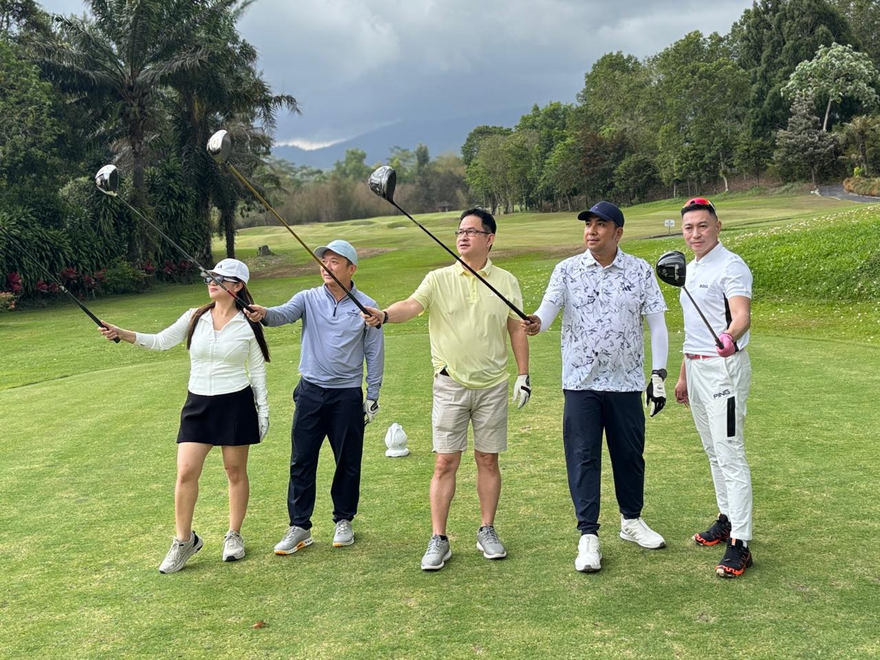 Murni Berlian Motors Gelar Fun Golf FUSO di Sleman, 15 Pelanggan dari Surabaya hingga Kalimantan Ikut Main