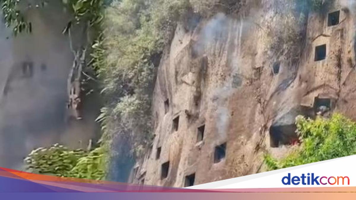 Karhutla Toraja Utara Merambat ke Kuburan Batu di Tebing Baruppu, Akses Jalan Jadi Kendala Pemadaman