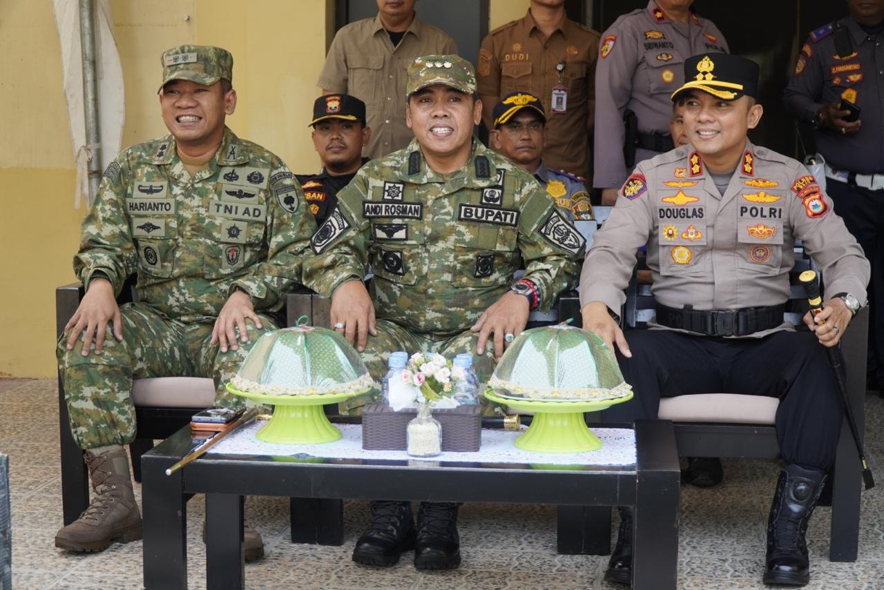 Dandim 1406/Wajo Letkol Inf Harianto Hadiri Apel Gelar Pasukan Operasi Keselamatan Pallawa 2026 di Mapolres Wajo