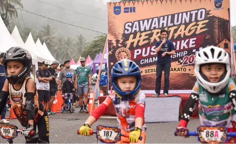 250 Anak dari Empat Provinsi Ramaikan Sawahlunto Heritage Pushbike Championship 2026 di Balai Kota