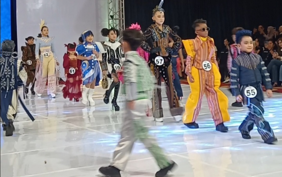 Yapmode Fashion Festival ke-8 di Medan Angkat Pesona Laut, 170 Outfit dari 30 Desainer Dipamerkan
