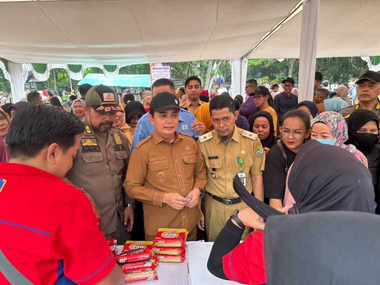 Operasi Pasar Murah di Pontianak Barat Diserbu Ratusan Warga, Pemkot Siagakan Bantuan Beras Rp500 Juta