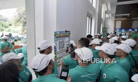 Bayer Luncurkan FARMRISE, Platform Digital untuk 6 Juta Petani Muda