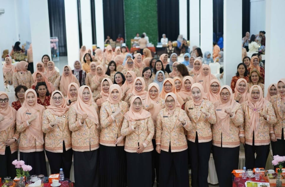 DWP Sumut Latih Anggota Olah Sampah Rumah Tangga Jadi Kompos, Eco Enzyme, dan Produk Daur Ulang Bernilai Jual