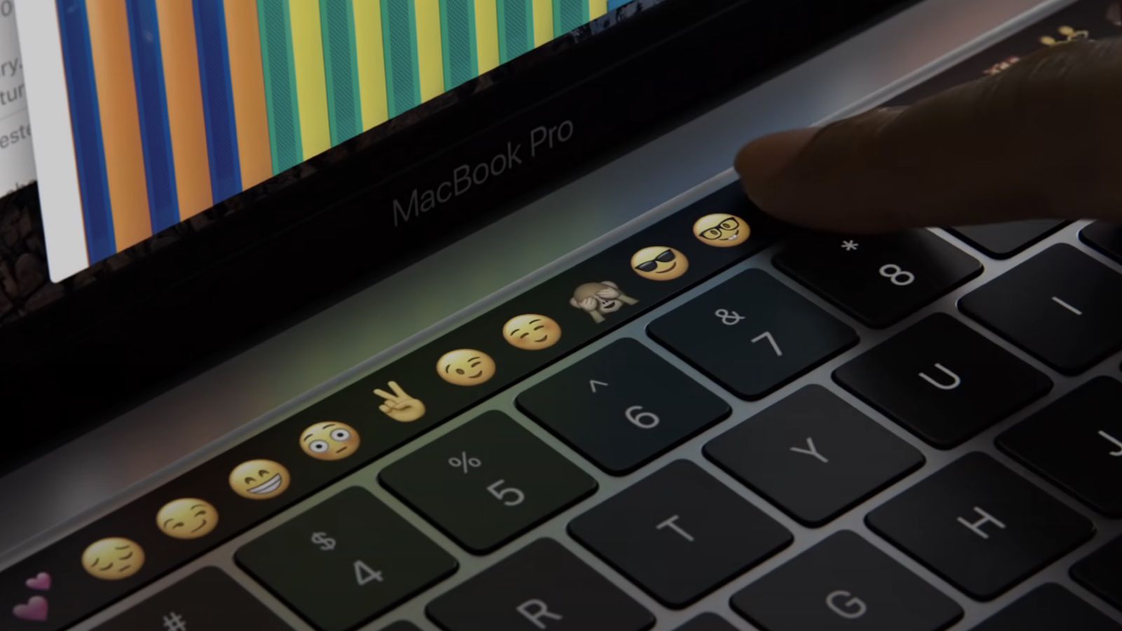 Apple Kenang 10 Tahun Touch Bar, Fitur MacBook Pro yang Kini Hilang