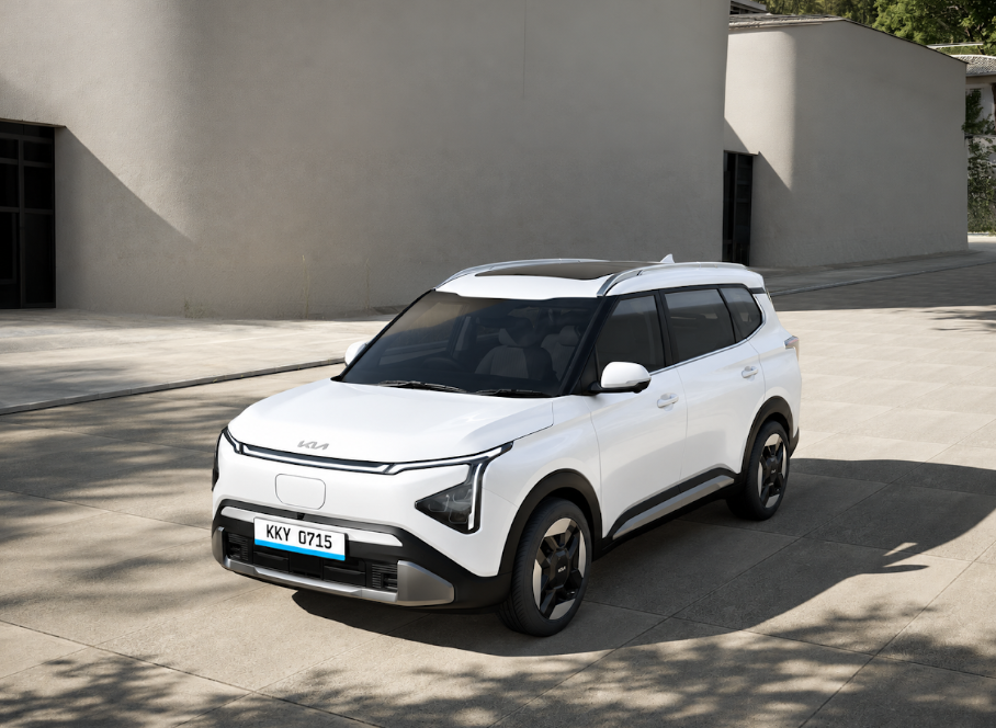 Kia Buka Pre-Book Carens EV: Harga Rp382-432 Juta, Bonus Wall Charger