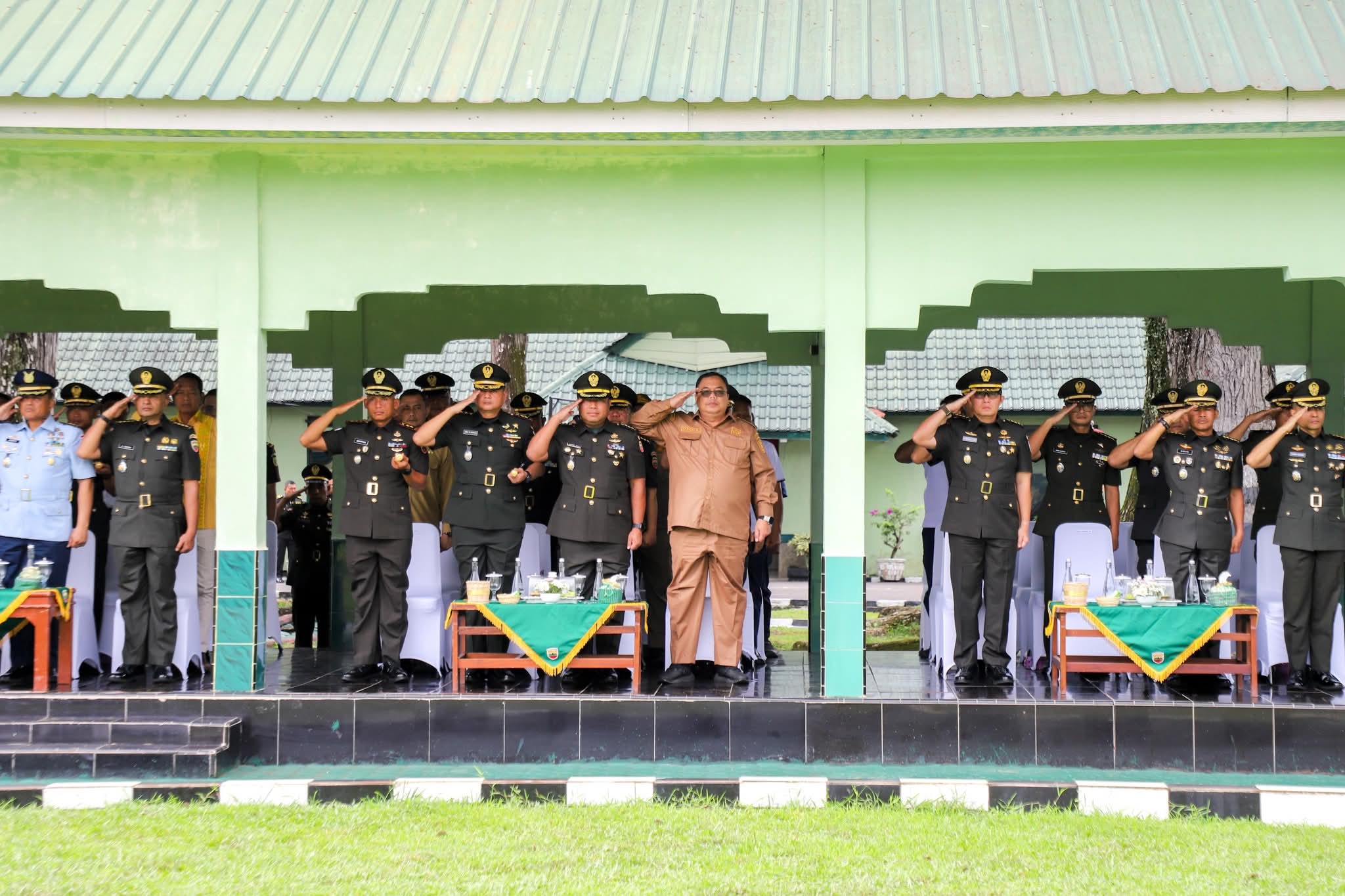 Pangdam I/BB Tutup Dikmaba Inf TNI AD Gelombang III di Rindam Pematangsiantar, 2026 Prajurit Dilantik