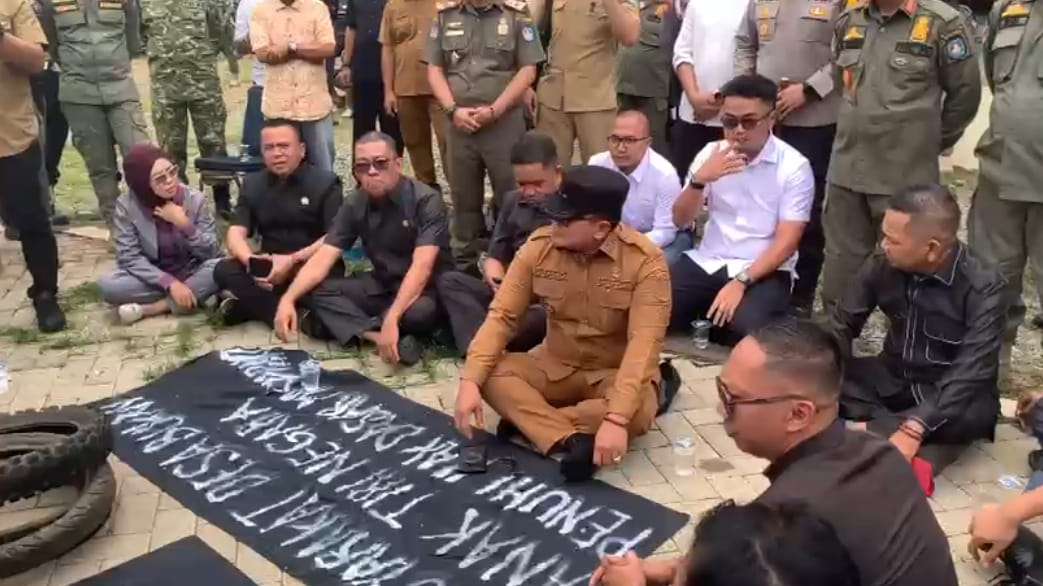 Sujiwo Batalkan Tarif Angkutan Batu Ampar, Desak Pertamina dan PLN Turun Tangan