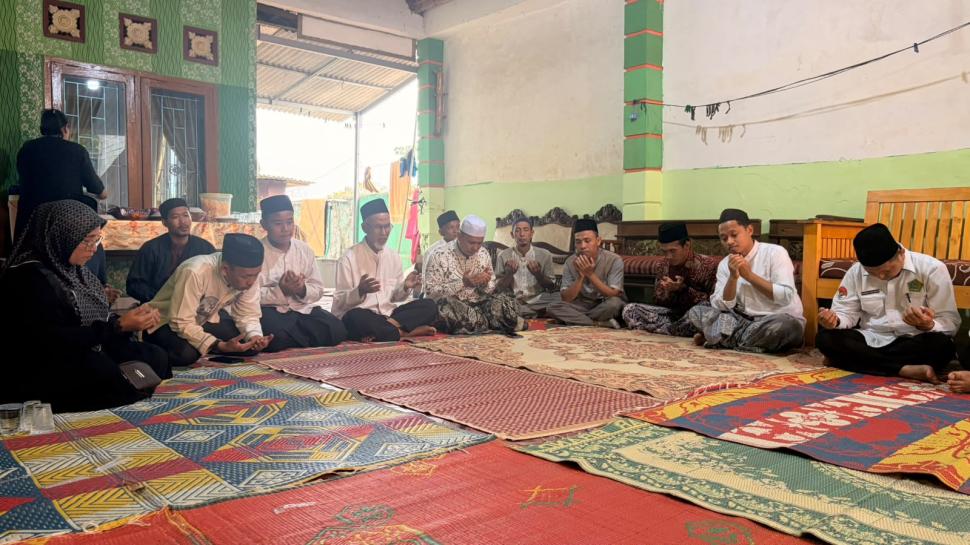 Kepala Kemenag Lampung Timur dan Puluhan ASN Melayat ke Rumah Duka Kepala KUA Labuhan Ratu di Jabung