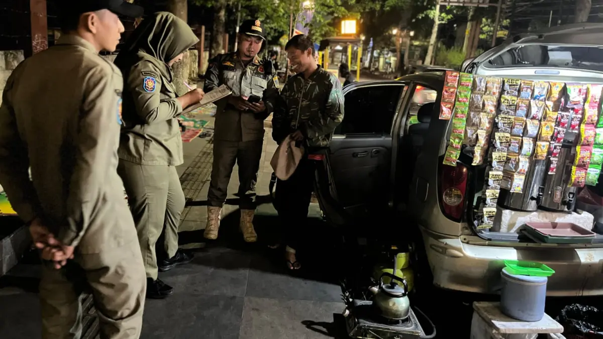 Satpol PP Salatiga Naikkan Sanksi 2 Pedagang Kopi di Trotoar Adi Sucipto ke SP 2 Usai Aduan Pengusiran Warga