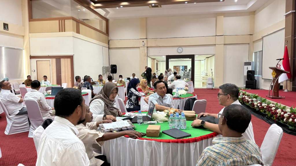 Sekda Haltim Dampingi Inspektorat dan BPKAD di BPK RI Malut, Percepatan Penyelesaian Kerugian Negara Dibahas 27-28 Oktober 2026