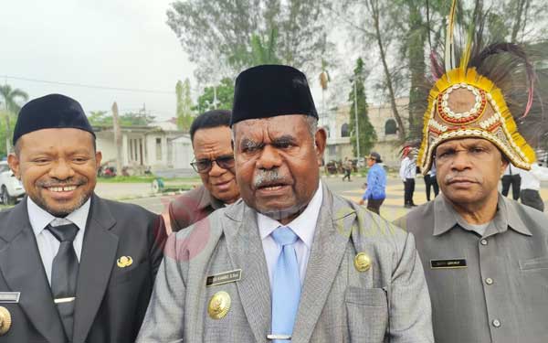 Gubernur Papua Barat Daya Elisa Kambu Soroti Dualisme KNPI, Ajak Pemuda Kembali Bersatu